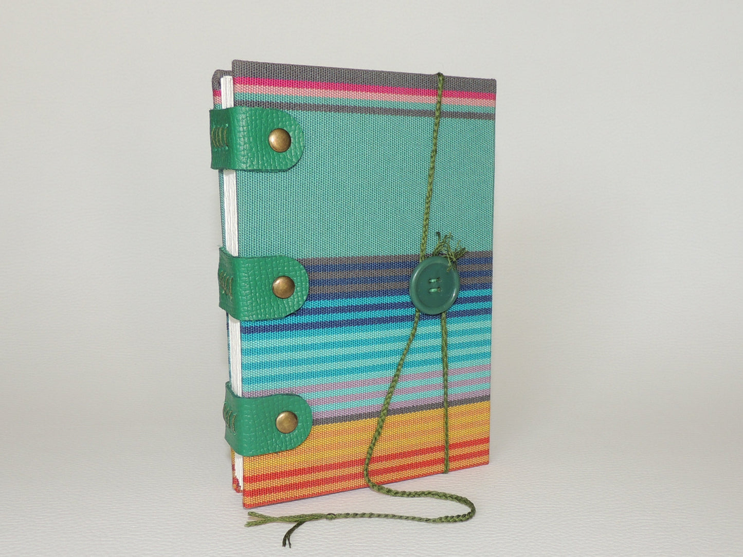 Carnet d'artiste, papier aquarelle 100% coton, 10.5x15cm