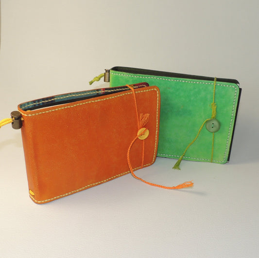Carnet de voyage rechargeable en cuir format paysage